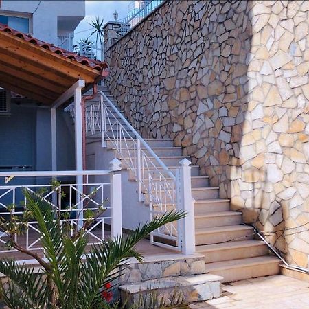 Apartments On The Beach Σαράντα Εξωτερικό φωτογραφία