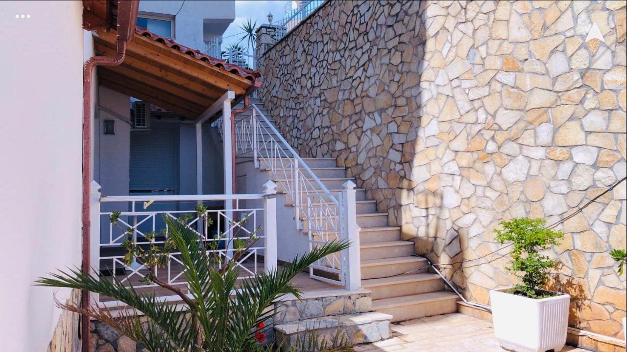 Apartments On The Beach Σαράντα Εξωτερικό φωτογραφία
