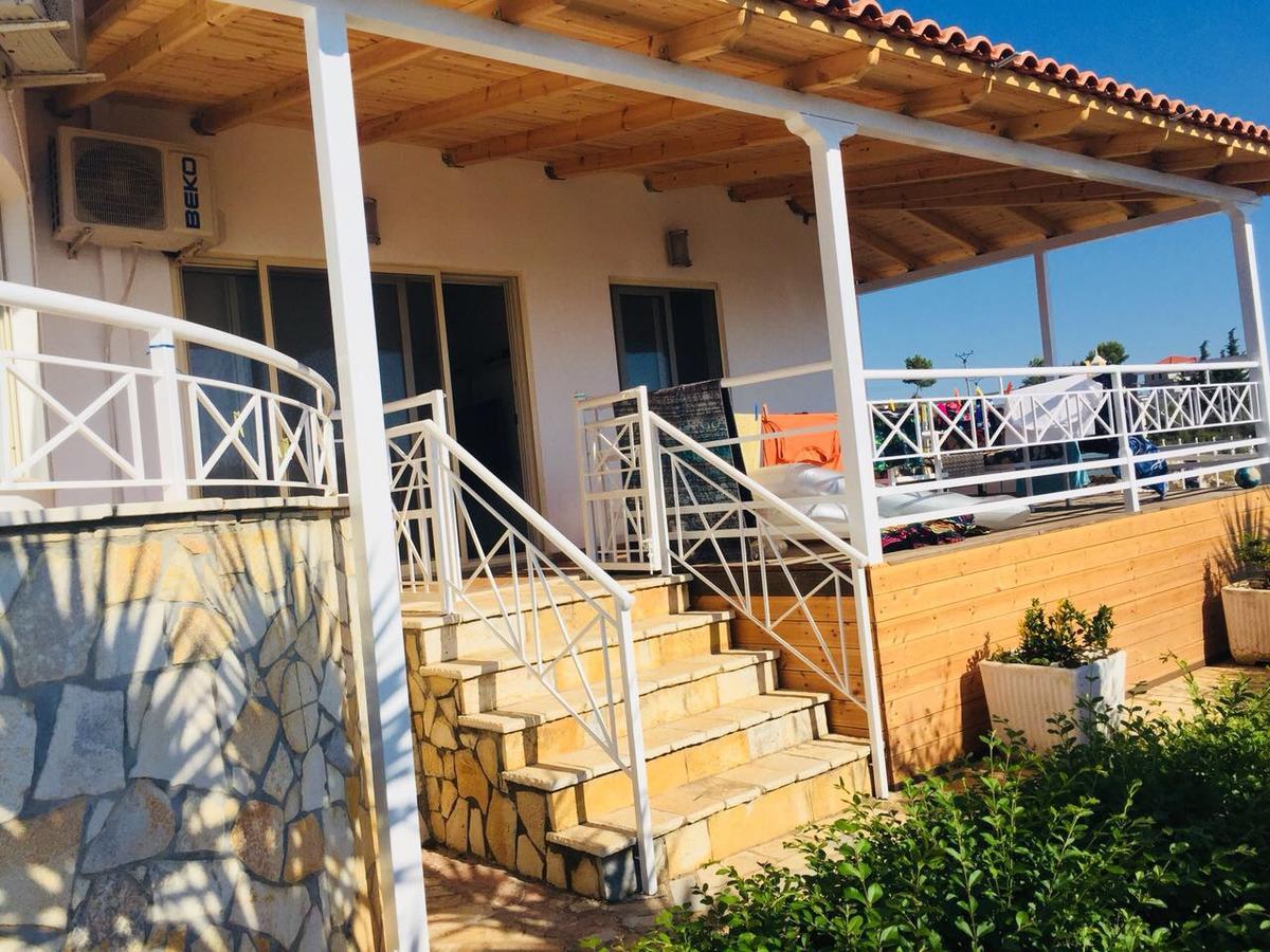 Apartments On The Beach Σαράντα Εξωτερικό φωτογραφία