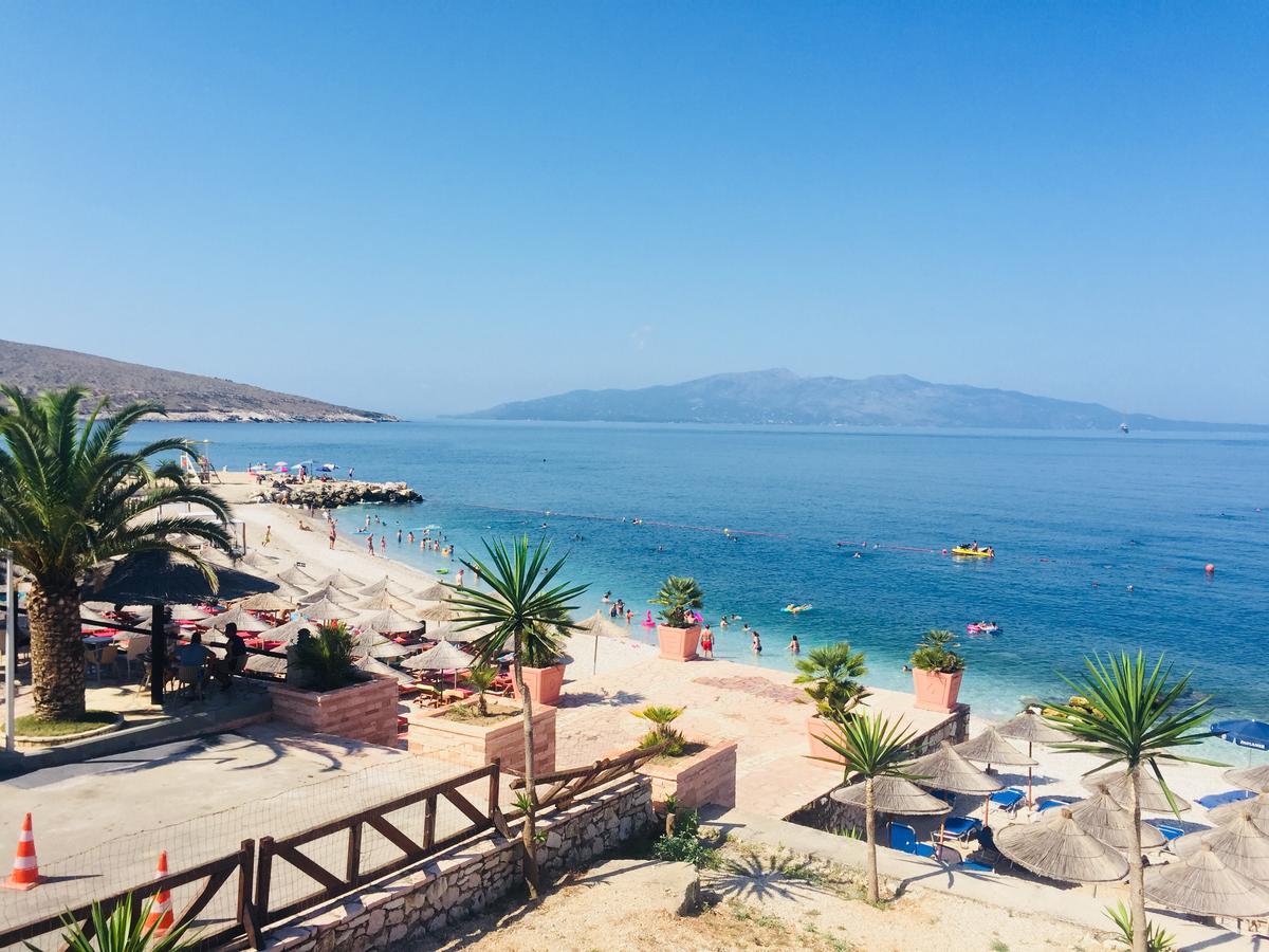 Apartments On The Beach Σαράντα Εξωτερικό φωτογραφία