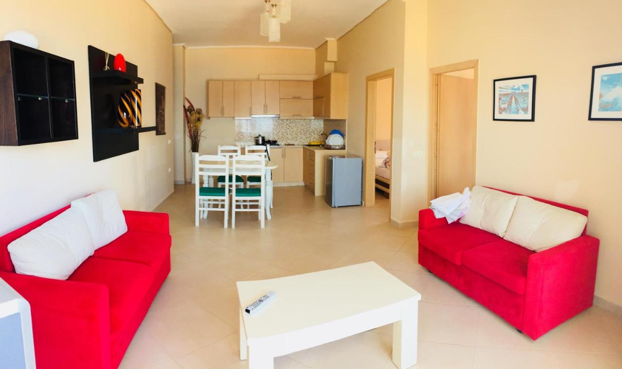 Apartments On The Beach Σαράντα Εξωτερικό φωτογραφία